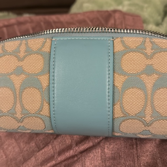 Coach Mint Green and Tan Signature Barrel Bag - Picture 7 of 10